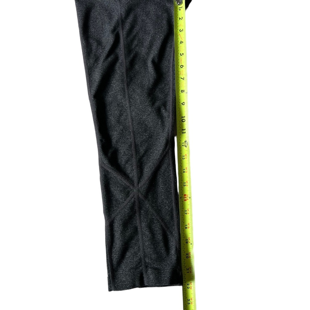 Prana Leggings Cropped Gray Crisscross Seams Size Medium - Picture 11 of 12